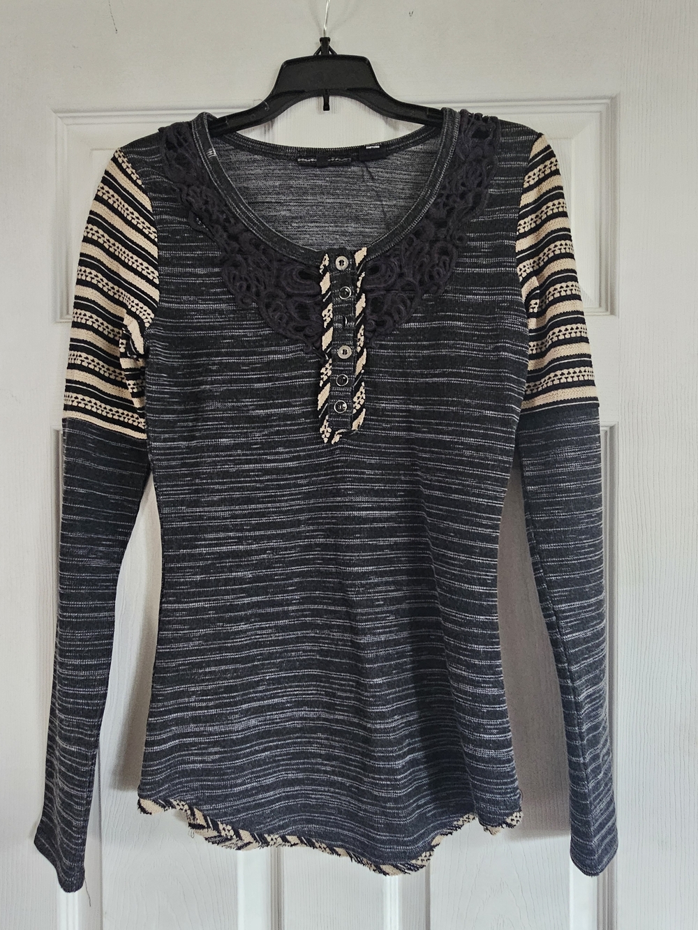 Striped Long-Sleeve Knit Top with Lace Yoke - Black & Cream